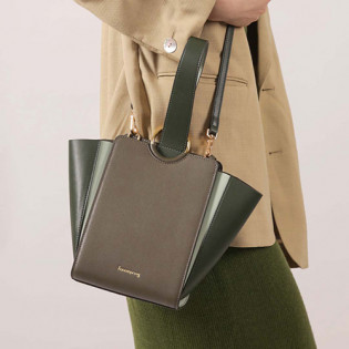 Fantaspring Ring Clutch Brown